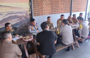 Rapat diruang terbuka, Pj Wali Kota Ratu Dewa dan Kapolrestabes Palembang Kombes Pol Haryo Sugihartono pastikan BKB dan KI Destinasi zero premanisme dan pungli