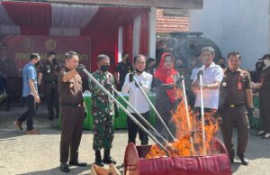 43 Perkarah Inkrah 2023 dibakar Kejari Lahat