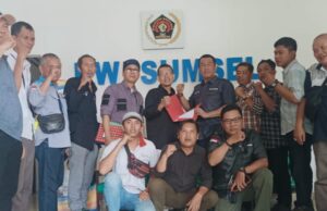 Agus Harizal Serahkan Berkas Formulir Persyaratan Bakal Calon Ketua PWI Sumsel 2024