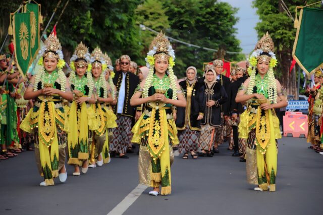 Tradisi Teatrikal dan Tarian Meriahkan Puncak Harjalu ke-768