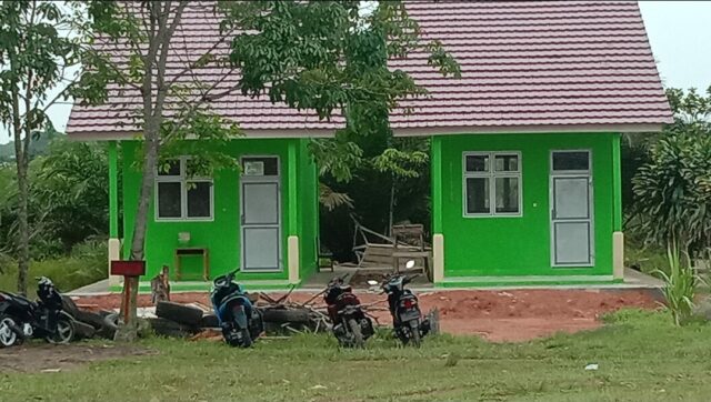 Diduga tak sesuai RAB, pembangunan gedung Jurusan Pertanian SMKN 1 Babat Toman menuai protes