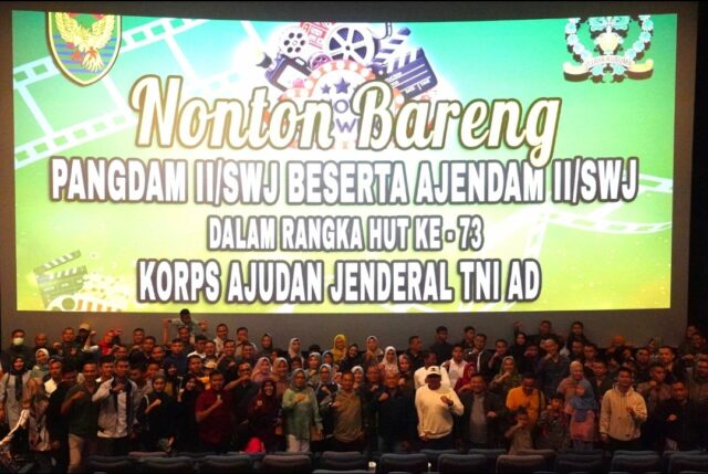 Ultah ke-73, Keluarga Ajendam II/Sriwijaya Dihadiahi Nobar