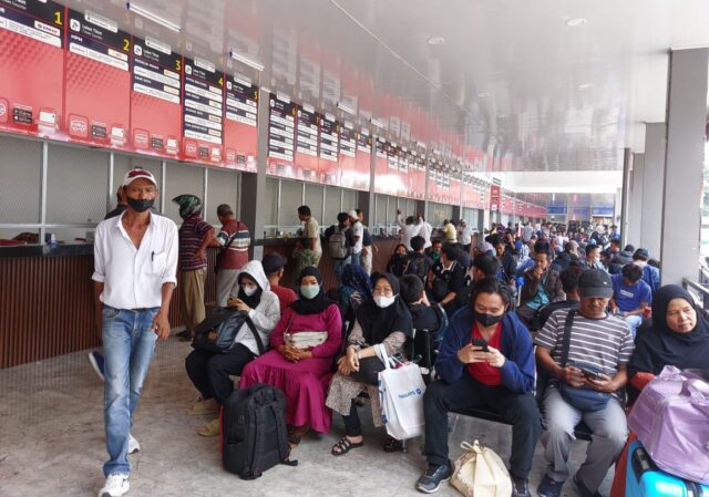 Wajah Baru Loket Bus AKAP Terminal Kalideres Sambut Libur Nataru