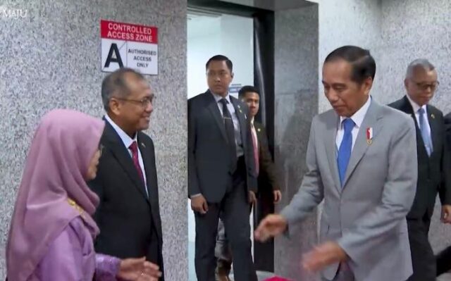 Presiden Jokowi Hadiri Resepsi Pernikahan Pangeran Mateen