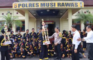 Pencak Silat asuhan Kapolres Mura raih banyak medali di Kejuaraan Nasional Pencak Silat Open Tournament Muba 2024.