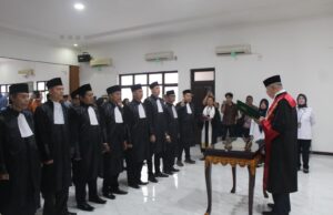 Sah, 18 Calon Advokat KAI Sumsel ‘Sandang’ Advokat, Usai Dilantik dan Diambil Sumpah di Pengadilan Tinggi Palembang