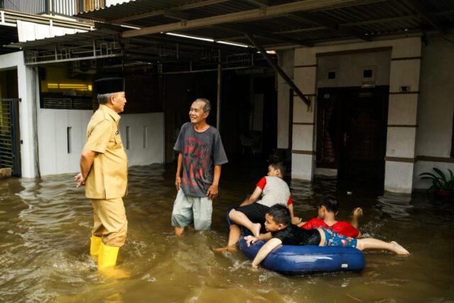 Ibu kota Muba mulai dilanda banjir, perumah elit mulai tergenang