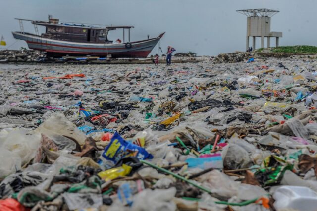 Kemasan Plastik Sekali Pakai Buat Persoalan Sampah makin Kompleks