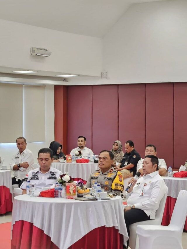 Menjelang Pemilu, Kesiapan Listrik dan Internet Harus Sampai ke Desa :