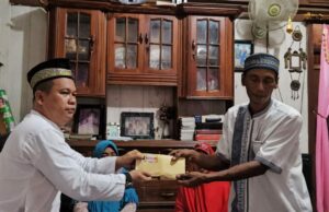 Peduli warga berduka, dua Caleg ini berita bantuan materi