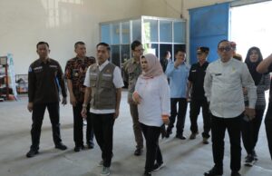 Kebutuhan Pokok Jelang Ramadan Dipastikan Aman, Ratu Dewa Gandeng Bulog Beri Bantuan 10 Kilogram Beras Pada Ratusan Ribu Warga.