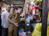Pj Walikota Palembang terus pantau harga kebutuhan pokok serta mengadakan pasar murah Di 13 Kecamatan