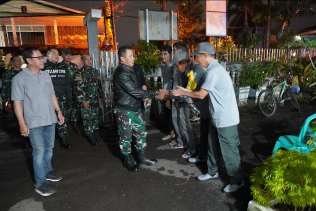 Patroli Malam Pangdam II/Swj, Cek TPS dan Pasukan Pengamanan