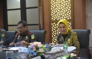 Ketua DPRD Sumsel,Dr.Hj.RA.Anita Noeringhati SH MH Hadiri Rakor Terkait Isu Isu Strategis Dalam Pilkada