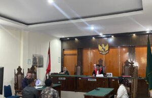 Seorang Wanita Didenda Sejuta Gegara Gelar Acara Tanpa Izin