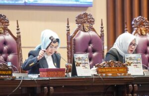 Paripurna DPRD Sumsel ke LXXXIII ( (83)DPRD Provinsi Sumsel Dengan Agenda Penyampaian Penjelasan Gubernur Sumsel Terhadap 6 Raperda Sumsel