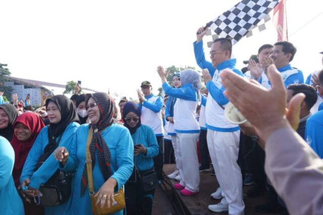 Ribuan Peserta Mengikuti Jalan Santai Meriahkan HUT Kabupaten Banyuasin Ke-22 Tahun, Dibanjiri Berbagai Hadiah