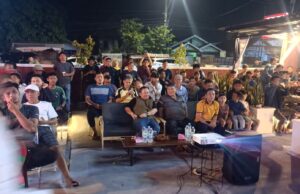 Ratusan Masyarakat Pecinta Sepak Bola, Nobar Bersama Calon Walikota Lubuklinggau Imam Senen