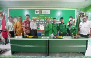 Mawardi Yahya Antarkan Berkas Formulir Cagub ke DPW PPP Sumsel