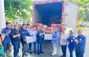 SKK Migas – KKKS Salurkan Bantuan Bencana Banjir – Longsor di Sumatera Barat