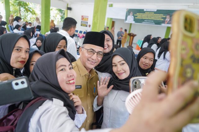 Sekda Apriyadi : Jangan Malas-malasan dan Minta Pindah