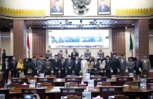 DPRD Prov. Sumsel dengarkan Jawaban Gubernur atas Pandangan Umum Fraksi-fraksi terhadap Raperda Pertanggungjawaban Pelaksanaan APBD Prov.Sumsel TA 2023