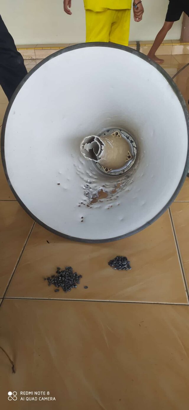 Ditemukan 246 Peluru, Toa Masjid Di kelurahan Tanah Periuk Hancur Ditembak