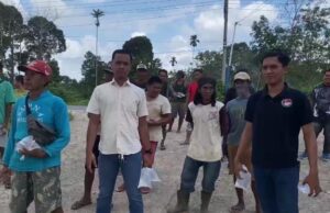 Banyak Kecurangan Pilkada, Ratusan Massa Remban dan Karang Anyar Demo KPU Muratara Untuk Pemilihan Ulang