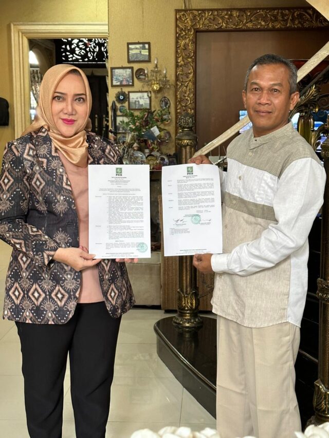 RAMAH PRO, Hj Ratna Machmud – H Prayitno Terima SK Berpasangan dari DPP PKB