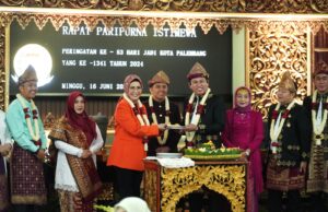 Ketua DPRD Provinsi Sumatera Selatan, Ibu Dr. Hj. R.A. Anita Noeringhati, SH., MH., Hadiri Rapat Paripurna Istimewa Peringatan ke-53 Hari Jadi Kota Palembang yang ke-1341