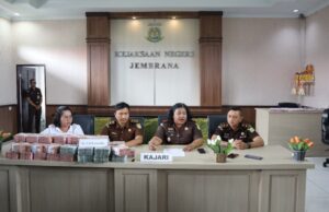 Kejaksaan Negeri Jembrana Terima Pengembalian Denda, Biaya Perkara Dan Uang Pengganti