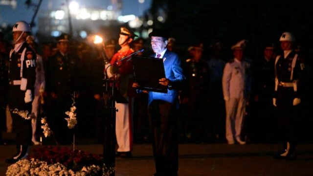 Presiden Jokowi Pimpin Apel Kehormatan dan Renungan Suci di IKN: Kenang Jasa Pahlawan