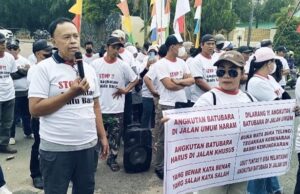 Masyarakat Peduli angkutan Batu Bara Gruduk kantor DPRD