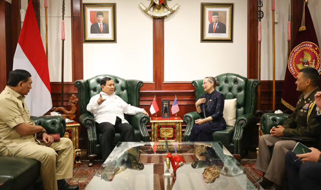 Menhan Prabowo Sambut Hangat Dubes AS Kamala Shirin Lakhdir, Pererat Kerja Sama Pertahanan