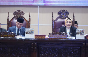 DPRD Prov. Sumsel mendengarkan penjelasan Gubernur Terhadap Raperda APBD TA 2025