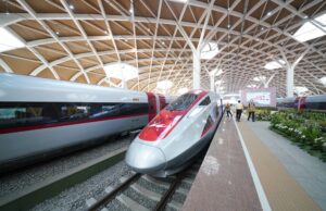 Setahun Beroperasi, Kereta Cepat Whoosh Layani 5,8 Juta Penumpang dengan Peningkatan Pesat