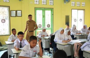 Dapat Info Siswa Belajar Di Mushola, Kadisdik : Segera Kita Bangun Ruang Belajarnya