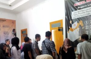 Sekretariat Bawaslu Empat Lawang Diserbu Pendaftar Panwaslu Kelurahan Desa