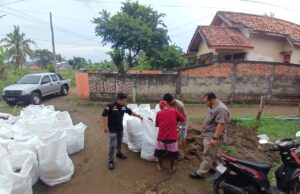 Viral di Medsos, Gercep PU BM Sumsel perbaiki Jalan Gandus amblas