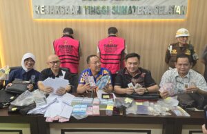 Konferensi Pers, terungkap kasus OTT Disnakertrans, ternyata sering “minta upetii” ke Investor