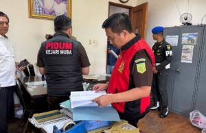 Tim Penyidik Kejari Muba Geledah Dua Kantor PT SMB Terkait Dugaan Mafia Tanah