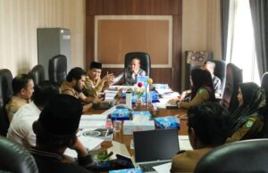 Ketua Pansus II, Anudin, S.Sos II DPRD Kabupaten Kepahiang pimpin rapat pembahasan perubahan Nomenklatur Bappeda menjadi Bapperida