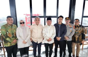 Naiki Menara Ampera Bersama Wawako Palembang, Ahmad Muzani: Rasanya Deg-deg Byarr