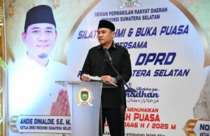 Ketua DPRD Sumsel Andi Dinialdie Buka Puasa Bersama Anggota di Rumah Dinasnya