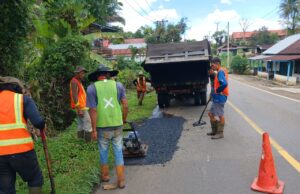 Perbaikan Jalan Berlubang di Lintas Sumatera Pagar Alam-Lahat Intens Dilakukan