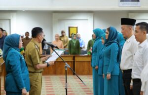 Tepat Hari Kartini, Ratu Dewa lantik Ketua TP PKK, Dewi Sastrani : saya pensiun dini untuk fokus layani masyarakat