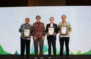 Danamon Raih Penghargaan di The Best Corporate Emission Reduction Transparency Award 2025