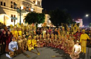 Arakan Pemkot Palembang Memukau Penonton di Ajang Street Performance JKPI Malioboro
