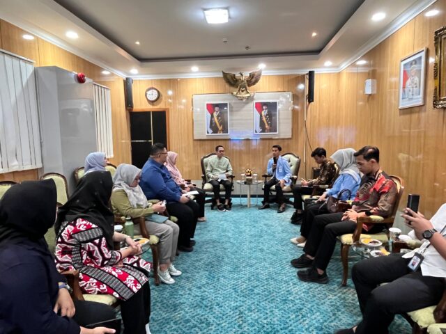 Dukung Semangat Mahasiswa, Ratu Dewa Beri Motivasi ke DEMA UIN Raden Fatah