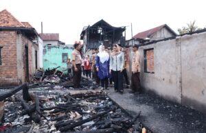 Air Mata Warga di Balik Puing, Putri Azizah Hadir Bawa Harapan